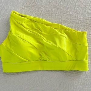 Kiava one-shoulder bikini top